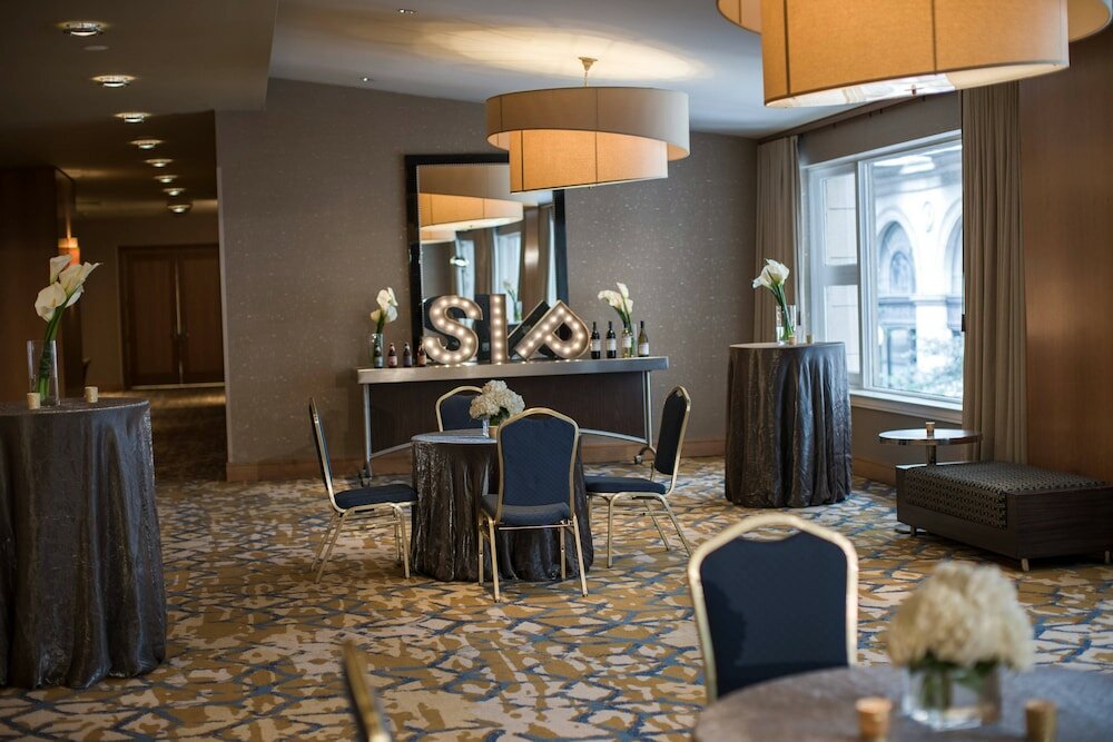 Фото Renaissance New Orleans Pere Marquette French Quarter Area Hotel