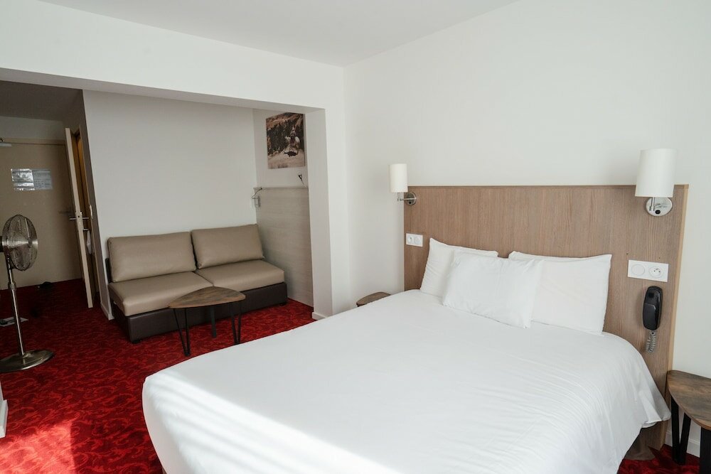 Фото Kyriad Cholet