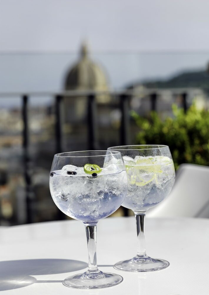 Фото Отель H10 Universitat