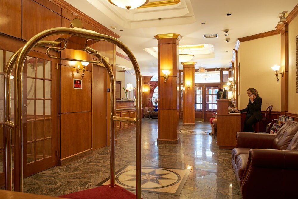 Фото Hotel St. James