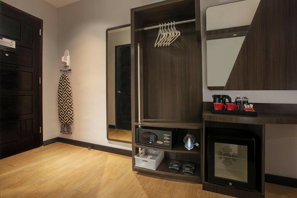 Фото Отель Neo Dipatiukur