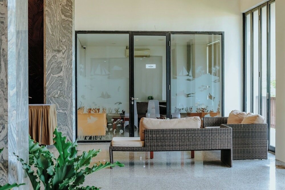 Фото Laprima Hotel Flores