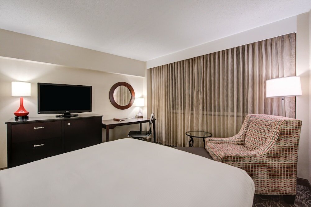 Фото DoubleTree by Hilton Atlanta - Emory Area