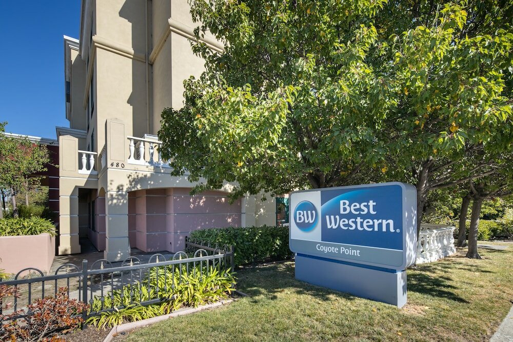 Фото Best Western Coyote Point Inn