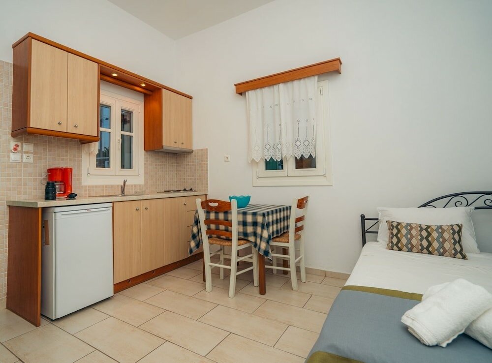 Фото Rooms & Apartments Archontou