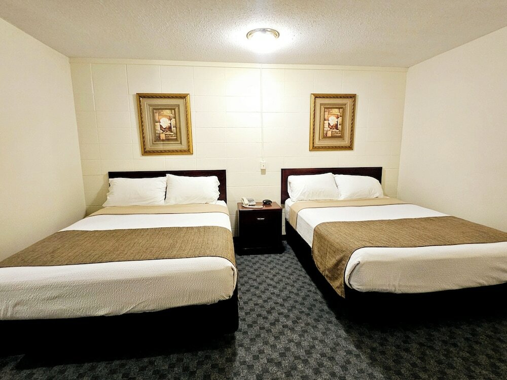 Фото Canadian Motor Inn