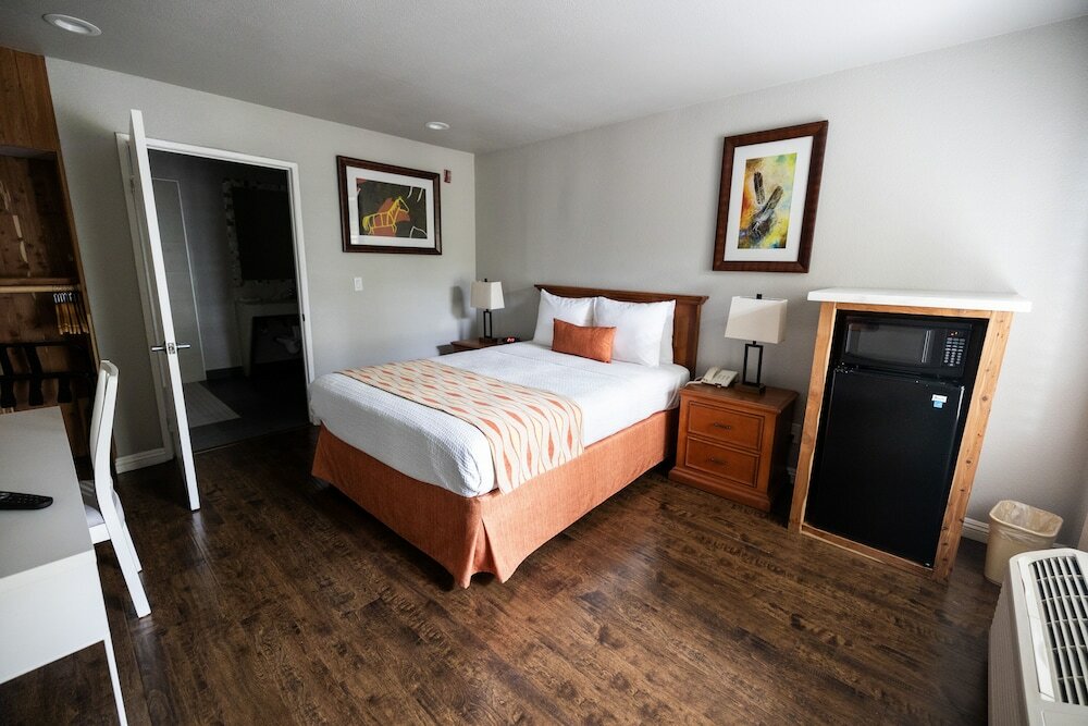 Фото Alamo Inn & Suites