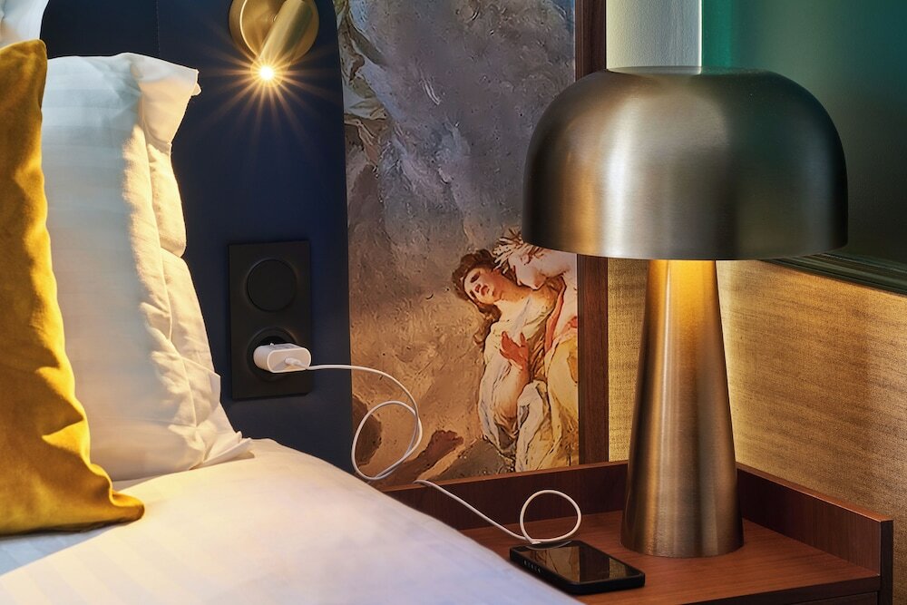 Фото Hôtel Le Versailles