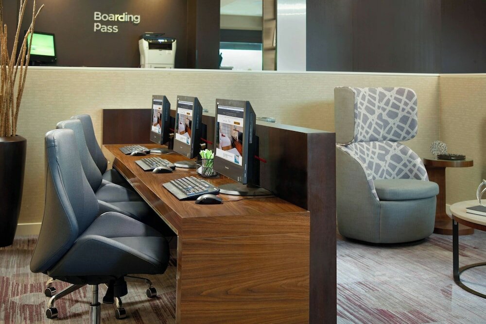 Фото Courtyard by Marriott Tallahassee Downtown/Capitol