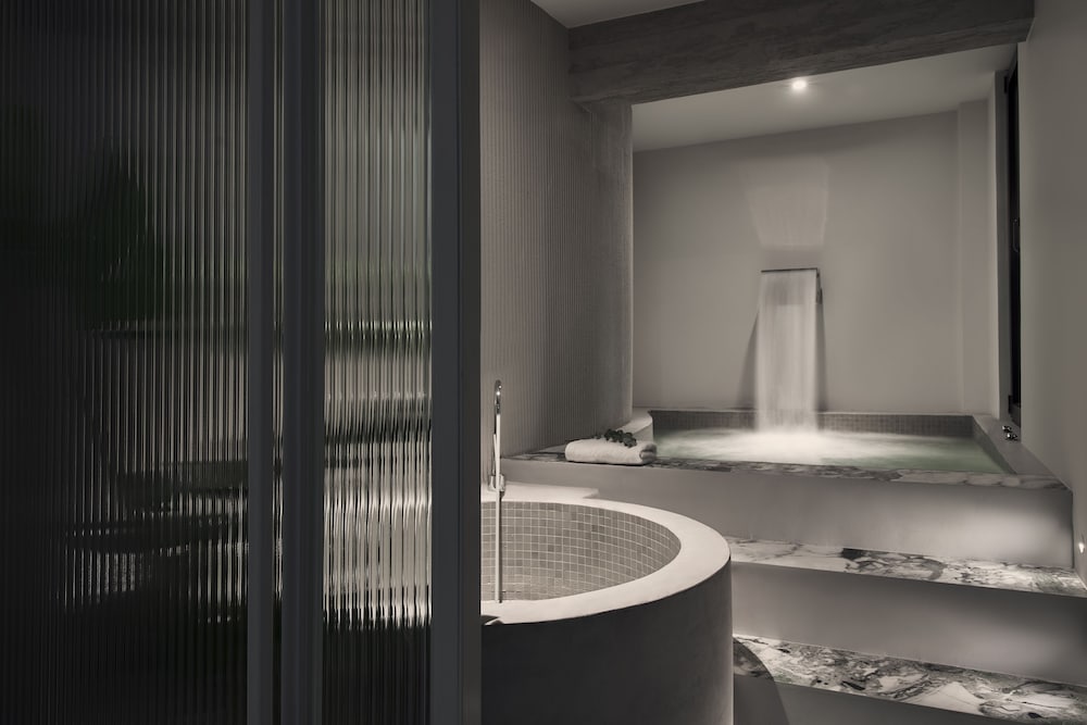 Фото The Newel Metaxourgeio