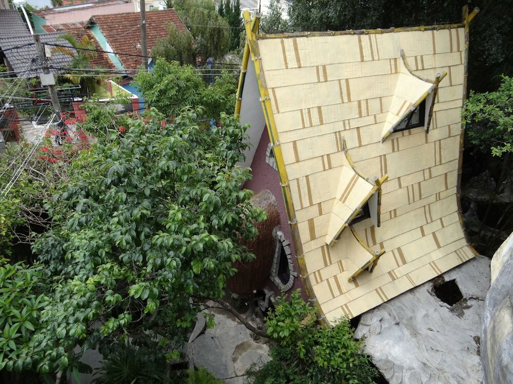 Фото Crazy House