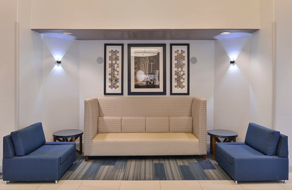 Фото Holiday Inn Express Sacramento Airport Woodland, an Ihg Hotel