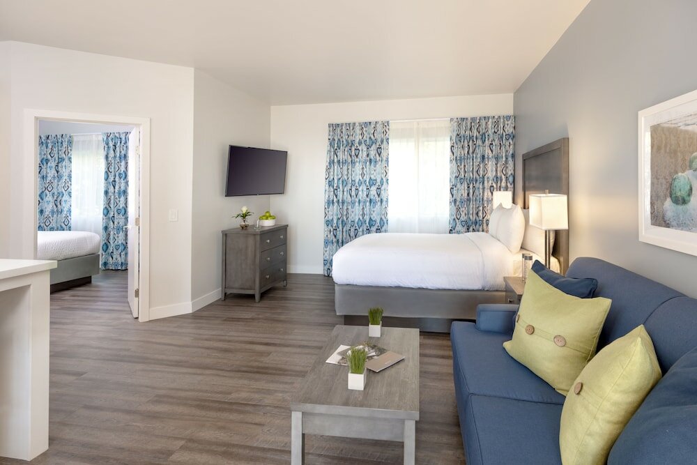 Фото Beachfront Inn and Suites at Dana Point