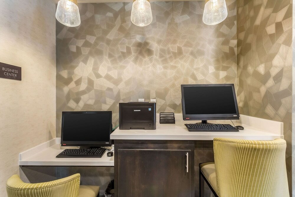 Фото Comfort Inn & Suites Salt Lake City Airport