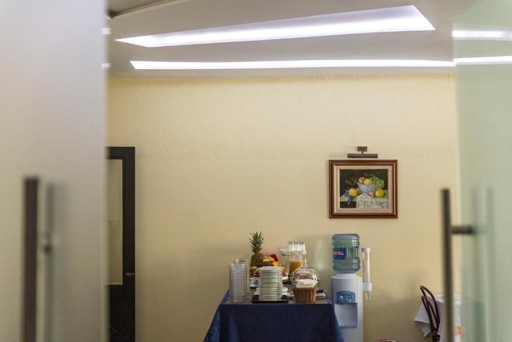 Фото Hotel Universal