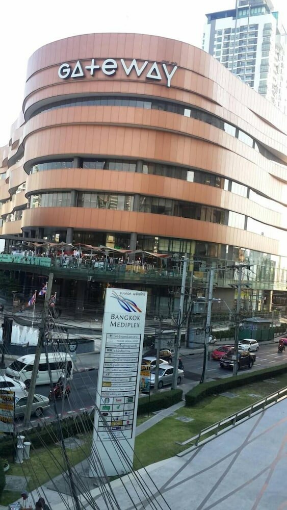 Фото отеля 2