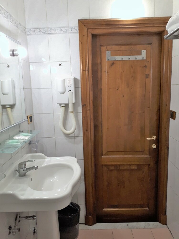 Фото Hotel Sweet Home