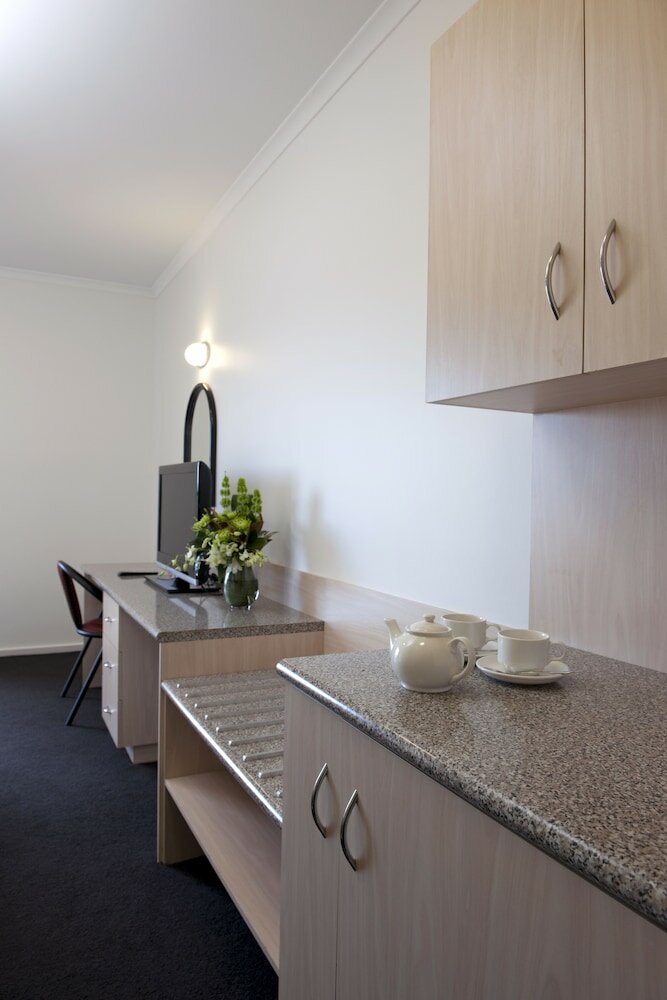 Фото Adelaide Riviera Hotel