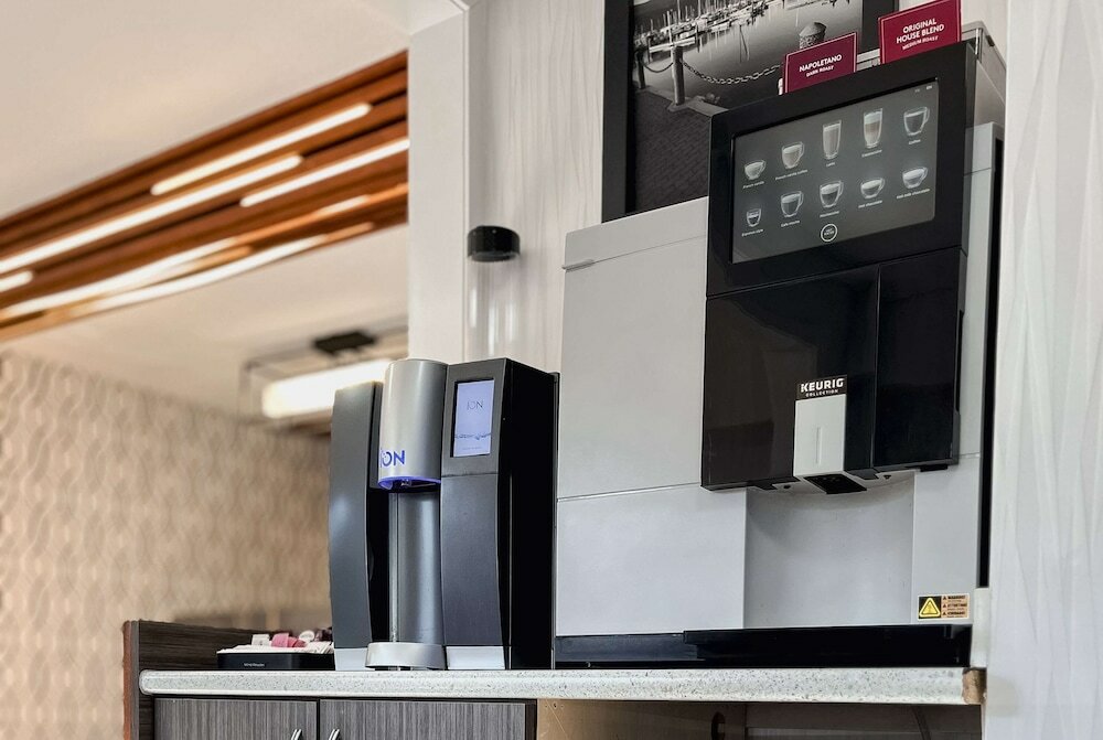 Фото The New 401 Inn