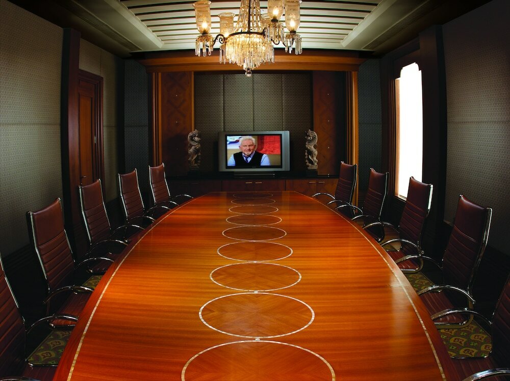 Фото Courtyard Hyderabad by Marriott