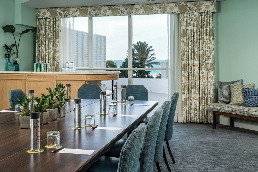 Фото Marriott Stanton South Beach