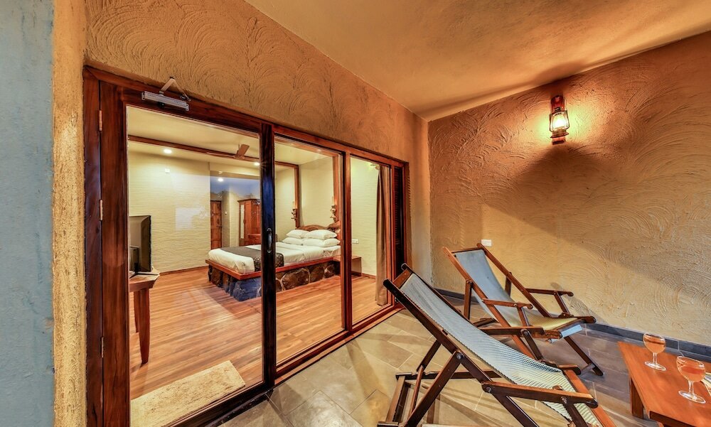 Фото Nisarg Resort