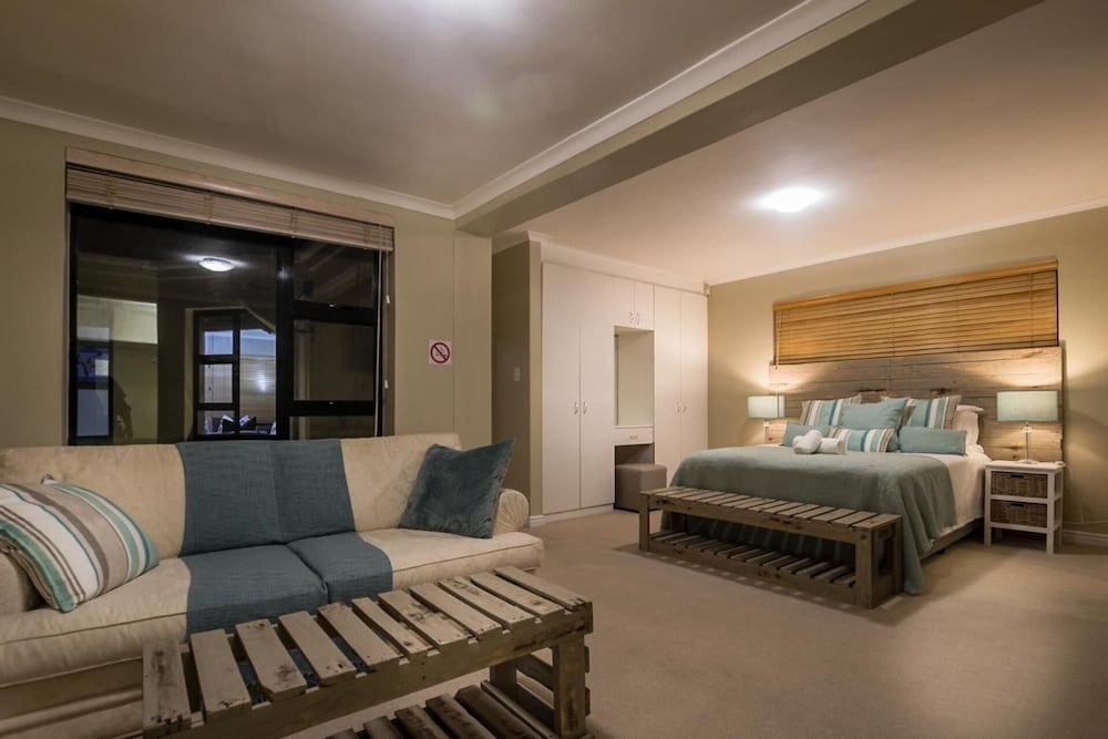 Фото Atlantic Bay Lodge