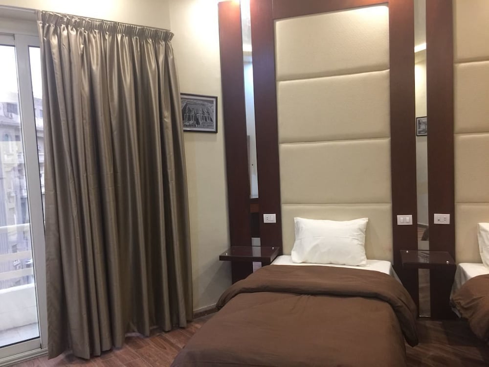 Фото Grand Palace Hotel