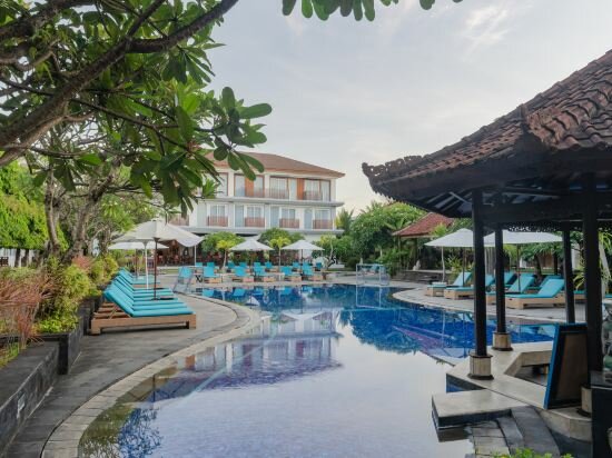 Фото Kuta Beach Club Hotel