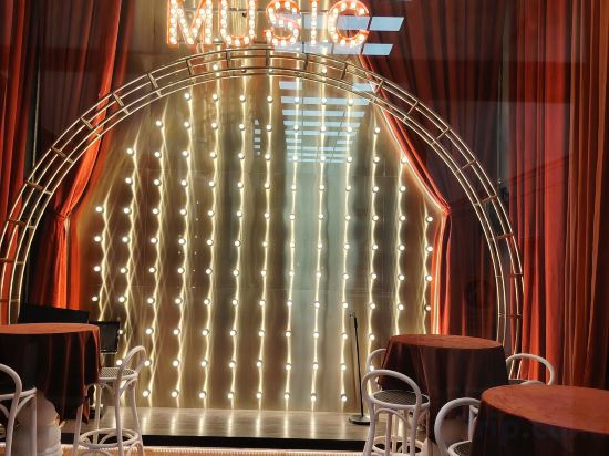 Фото Scarletz Suites Klcc by M Suites