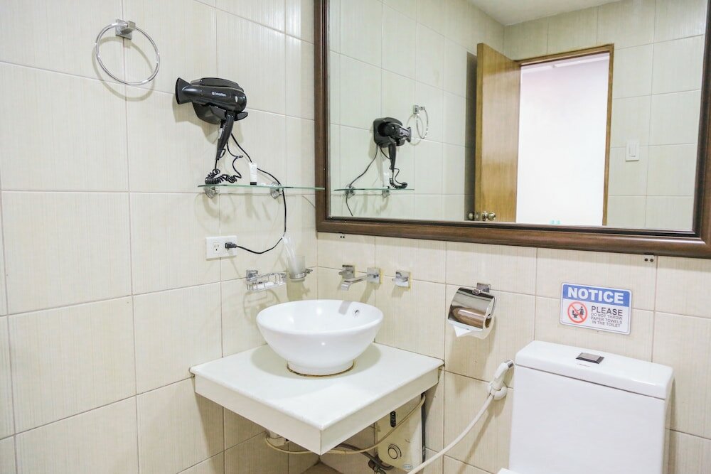 Фото Pacific Bay Grand Suites