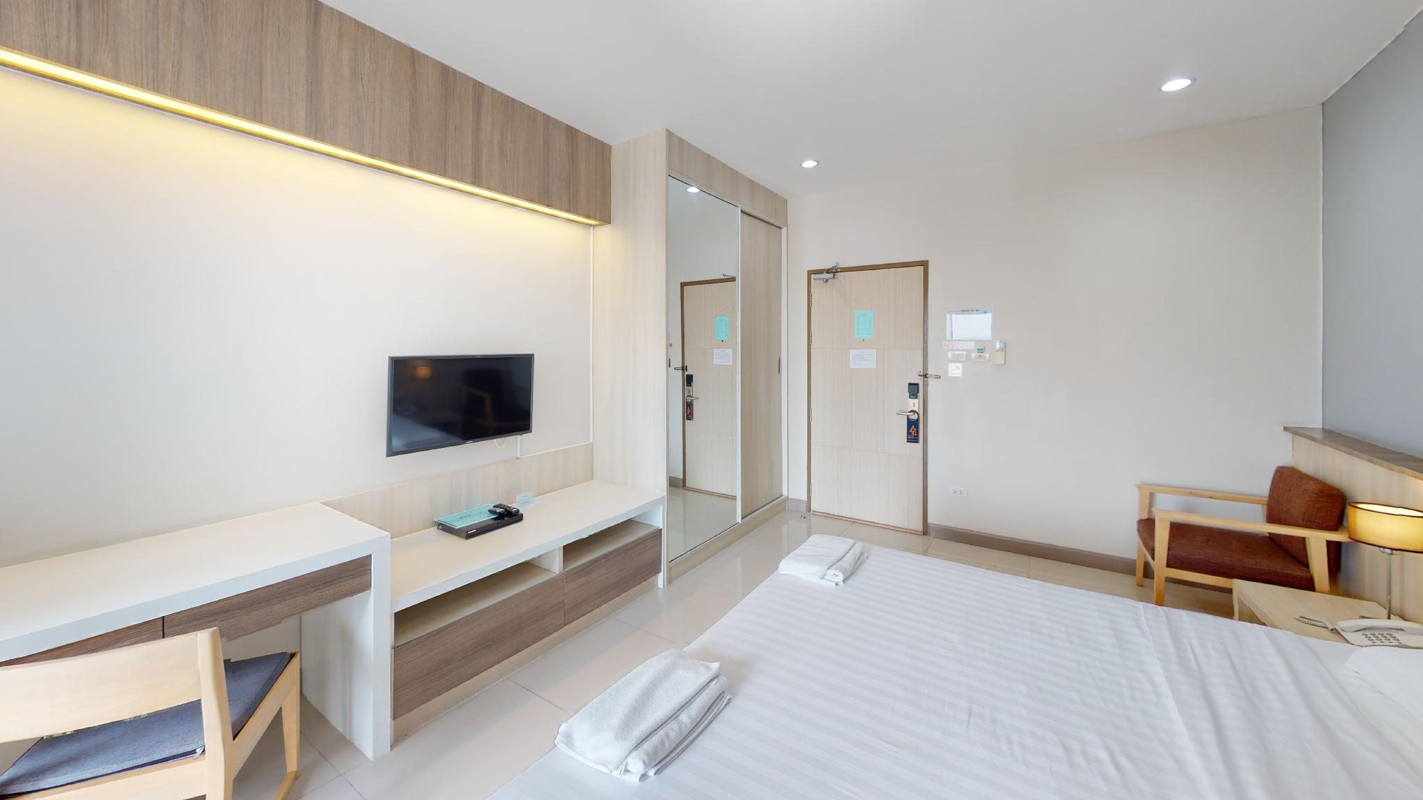 Фото Central Place Angsila