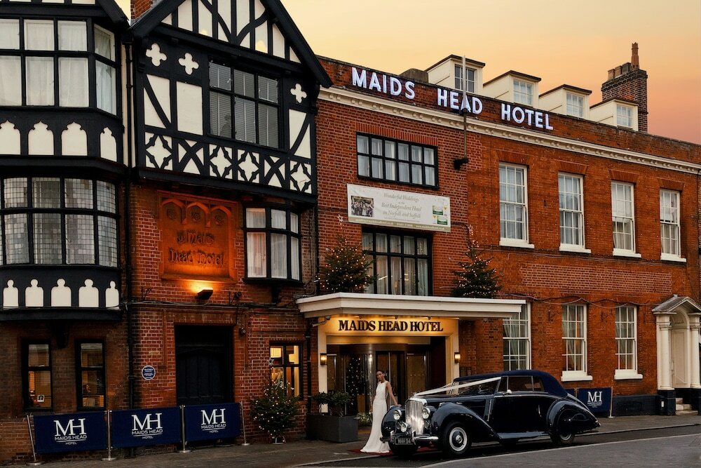 Фото The Maids Head Hotel