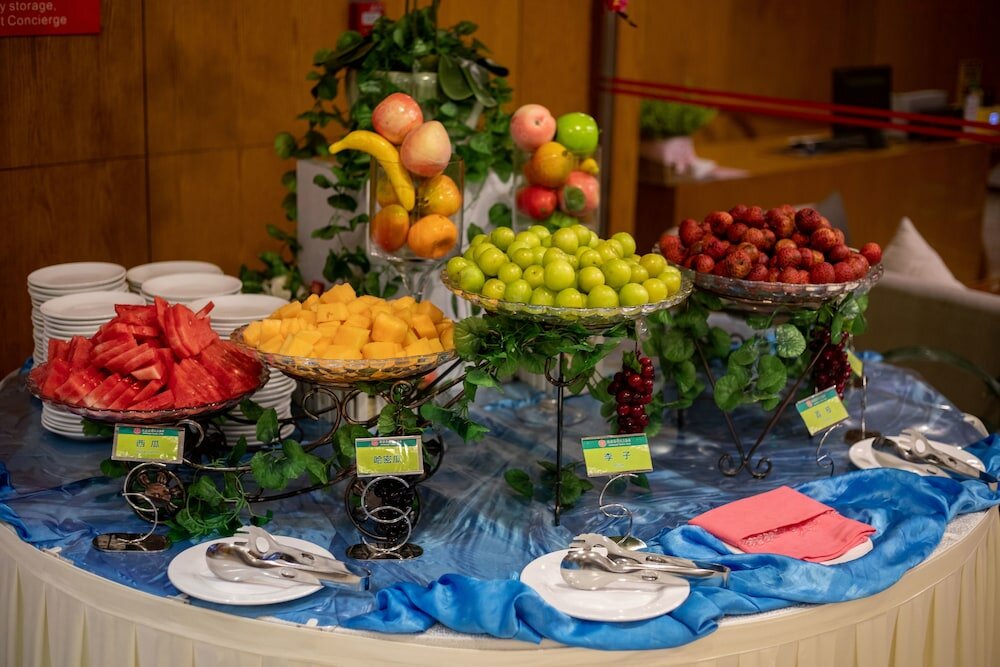 Фото Zhangjiajie Huatian Hotel