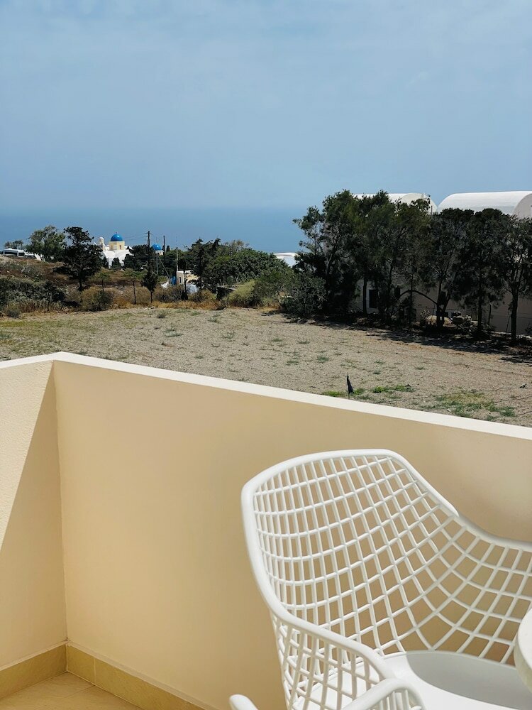 Фото Petros Villa