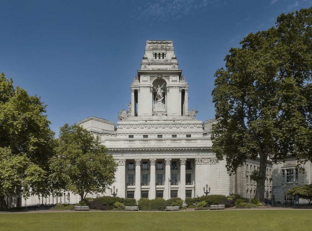 Фото Four Seasons Hotel London at Ten Trinity Square