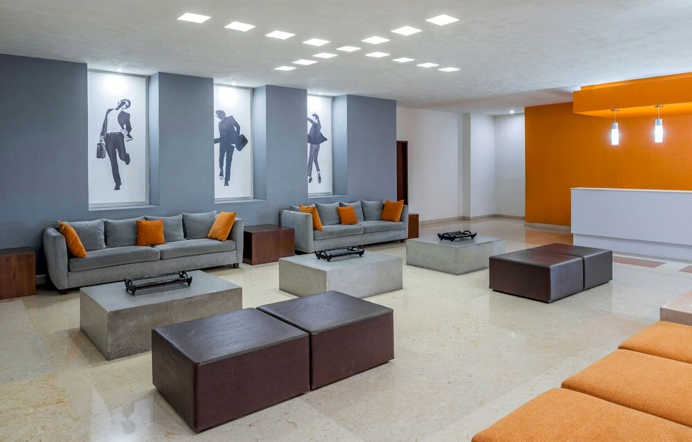 Фото Real Inn Guadalajara Expo