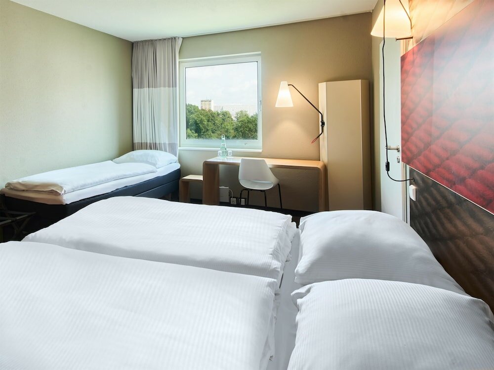 Фото B&b Hotel Frankfurt-Messe