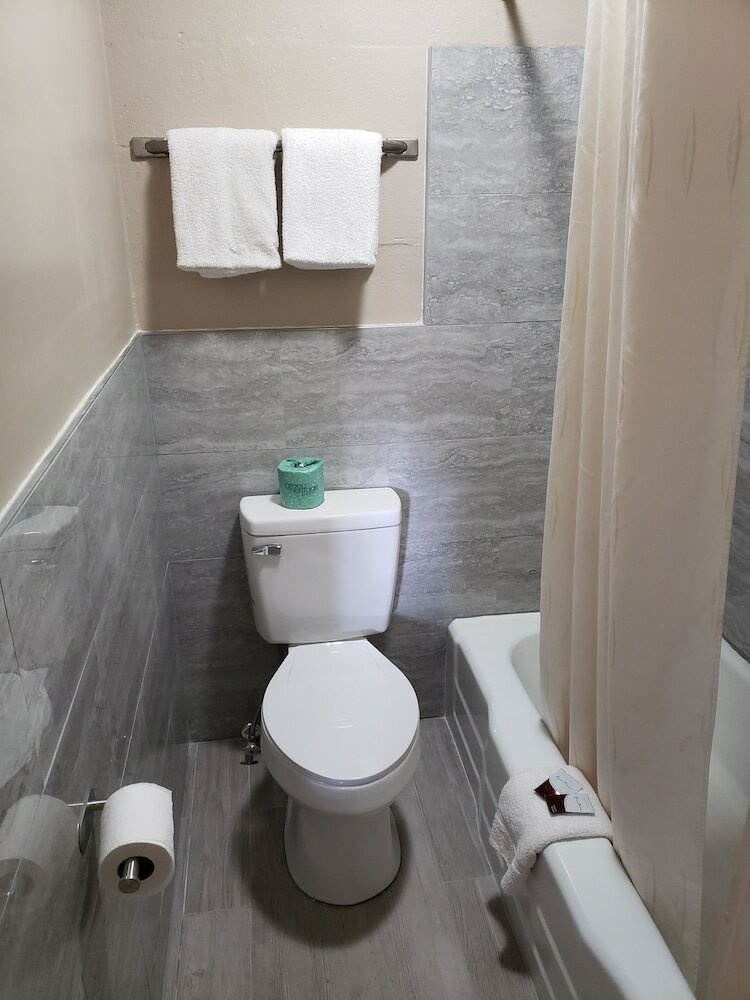 Фото River Heights Motel