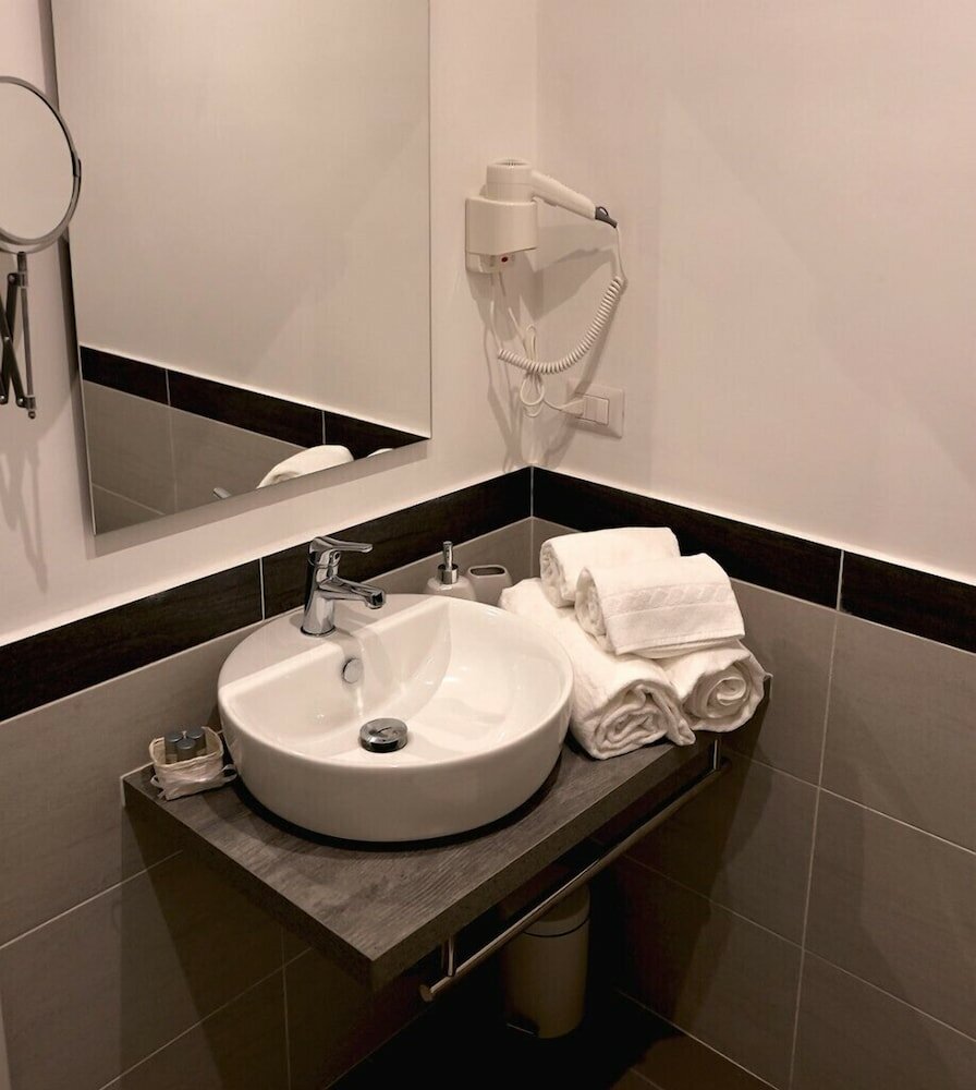 Фото Le Coq Rooms&Suite