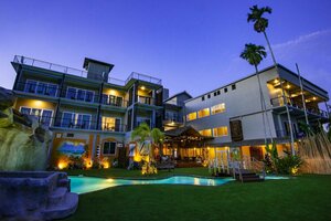 Гостиница Palau Central Hotel