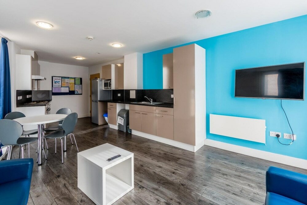 Фото Destiny Student Holyrood - Campus Accommodation