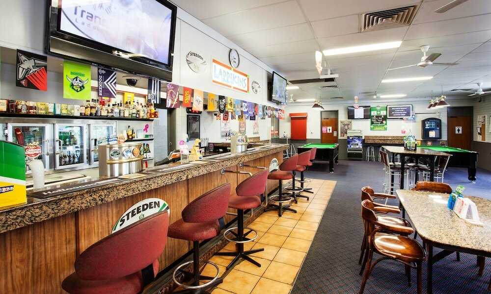 Фото Upper Ross Hotel