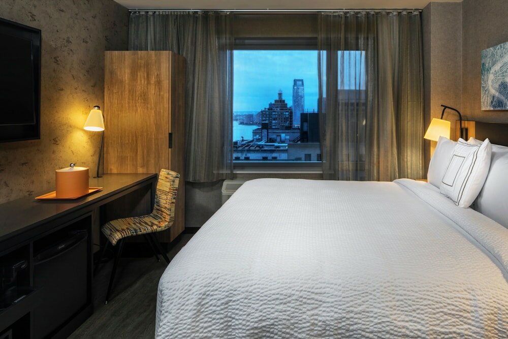 Фото Courtyard by Marriott New York World Trade Center Area