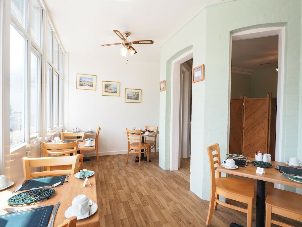 Фото By The Sea Bed and Breakfast