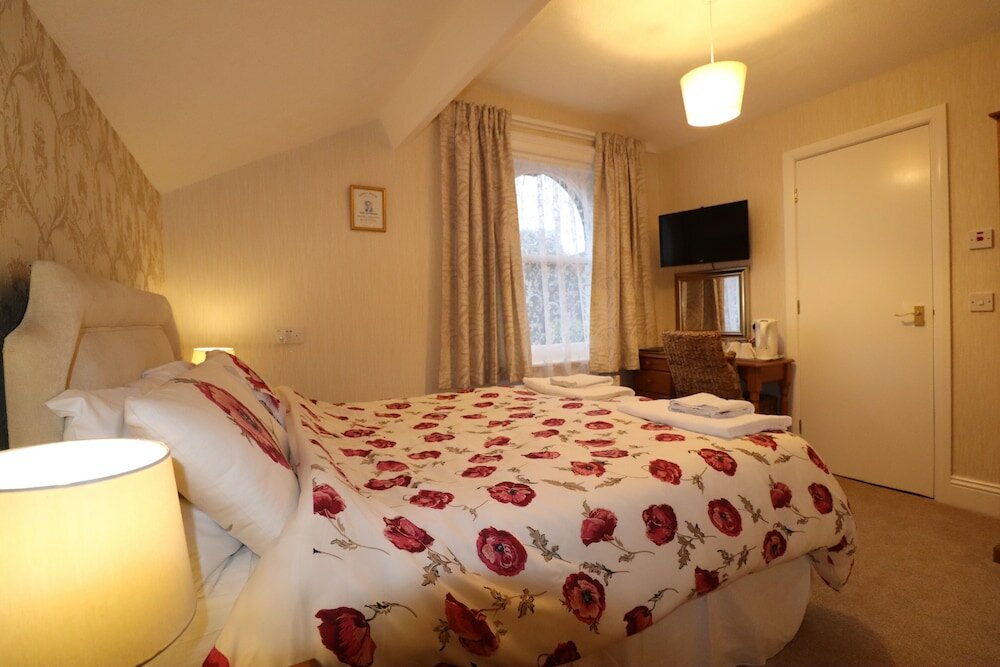 Фото Raincliffe Hotel