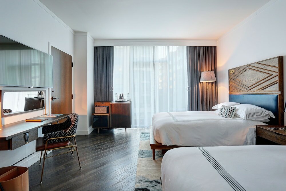 Фото Thompson Nashville