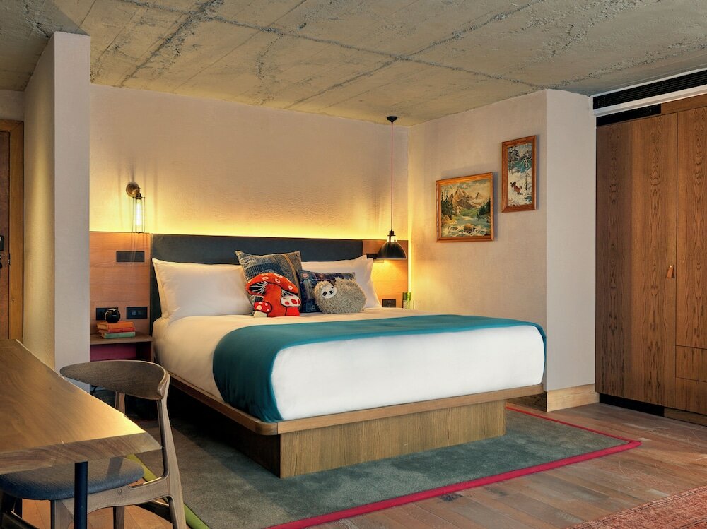 Фото Treehouse Hotel London