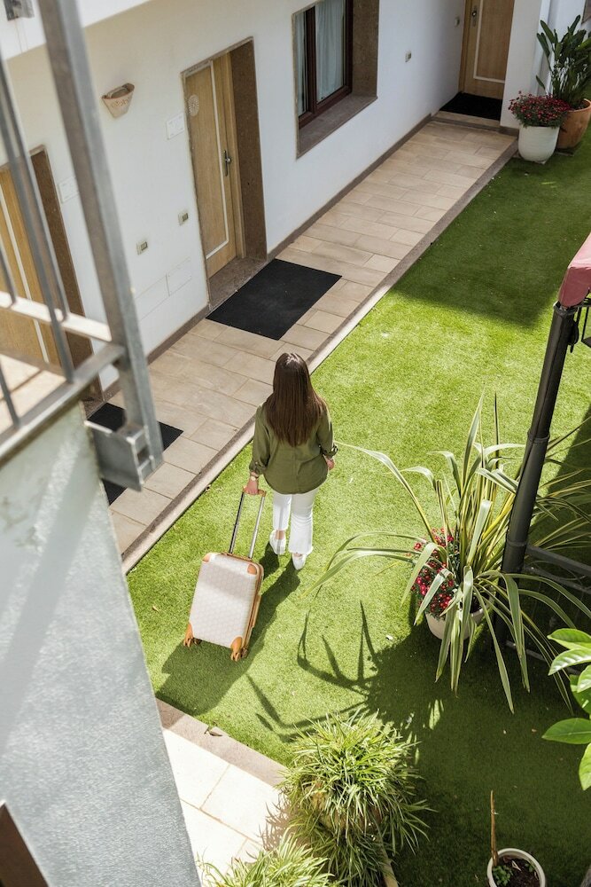 Фото Hotel Domomea