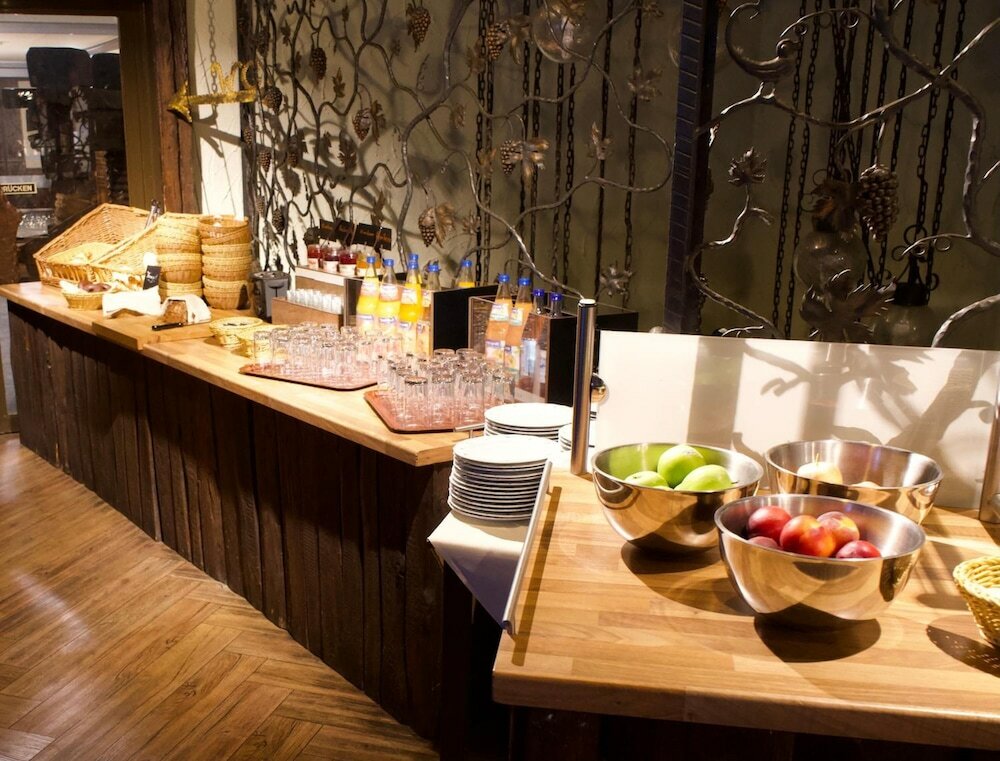 Фото Hotel Central